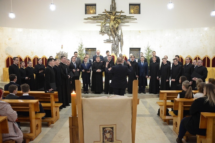 Koncert kolęd w kościele seminaryjnym