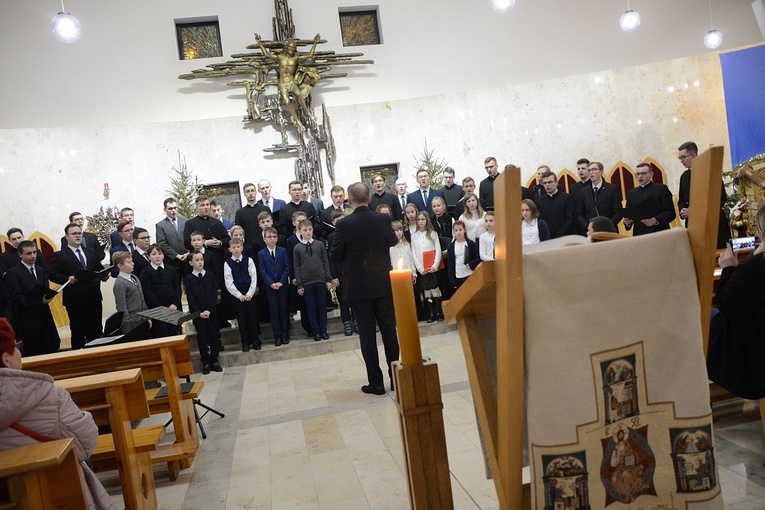 Koncert kolęd w kościele seminaryjnym