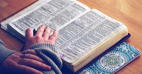 Rzecznik KEP zachęca do kontynuowania akcji #Biblia