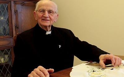 Biskup Jan Wieczorek urodził się 8 lutego 1935 roku w Bodzanowicach.