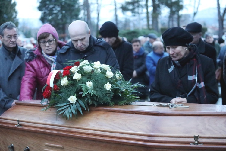 Ostatnie pożegnanie śp. Stefana Jakubowskiego, budowniczego kaplicy na Groniu Jana Pawła II