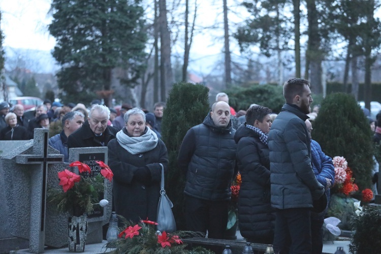 Ostatnie pożegnanie śp. Stefana Jakubowskiego, budowniczego kaplicy na Groniu Jana Pawła II