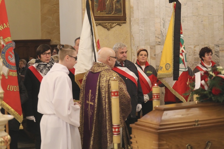 Ostatnie pożegnanie śp. Stefana Jakubowskiego, budowniczego kaplicy na Groniu Jana Pawła II