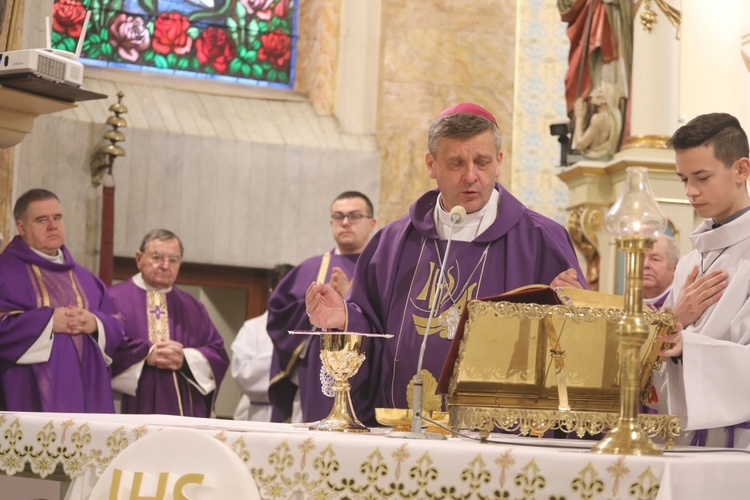 Ostatnie pożegnanie śp. Stefana Jakubowskiego, budowniczego kaplicy na Groniu Jana Pawła II