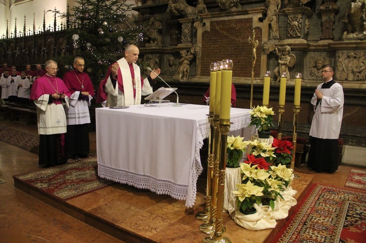 Tarnów. Nowi kanonicy w rocznicę poświęcenia katedry