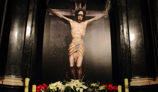 Krucyfiks Baryczków wraca po renowacji do katedry
