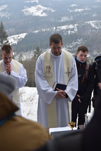 Towarzystwo Ciemnych Typów w górach 