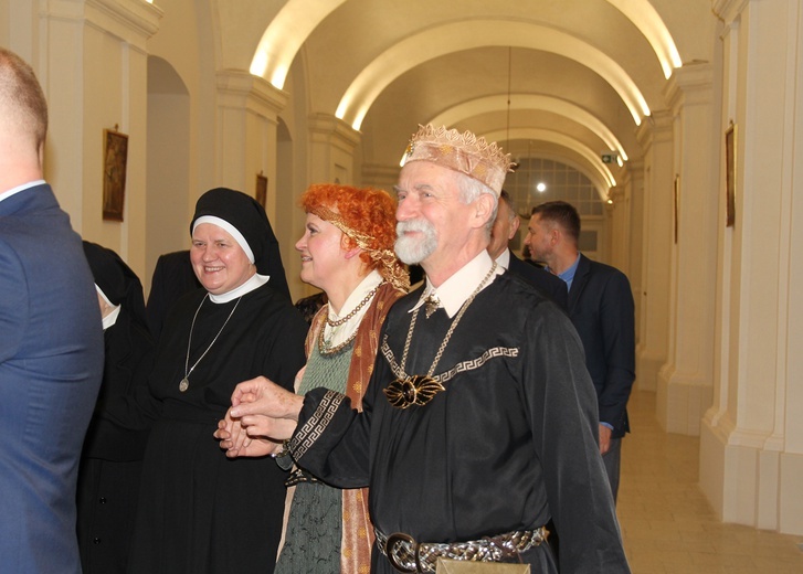 II Charytatywny Bal Karnawałowy u św. Jadwigi w Trzebnicy