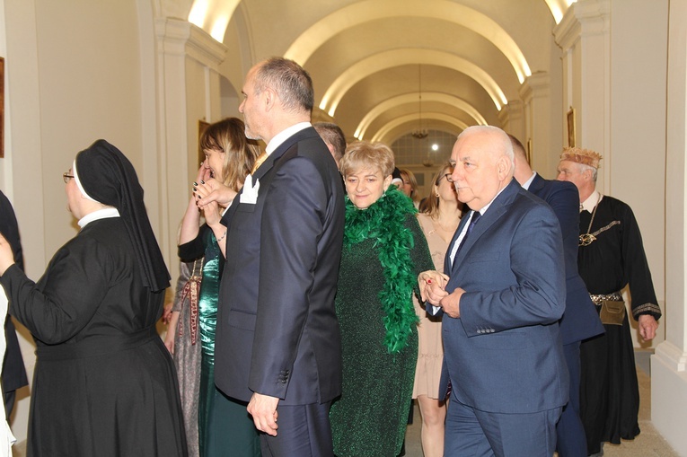 II Charytatywny Bal Karnawałowy u św. Jadwigi w Trzebnicy
