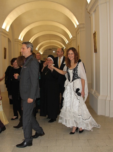 II Charytatywny Bal Karnawałowy u św. Jadwigi w Trzebnicy