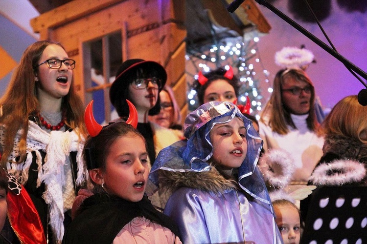 3. Kolędowanie "W Kamesznicy przy Gromnicy" - 2020