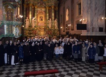 W dorocznym spotkaniu wzięło udział około 100 osób życia konsekrowanego z domów zakonnych z terenu diecezji radomskiej.