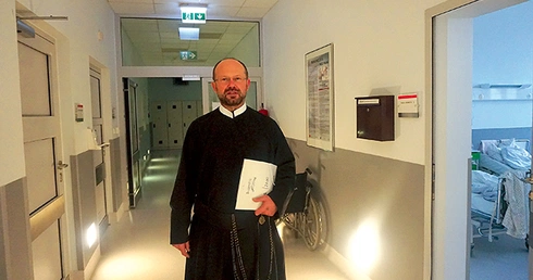 Ojciec Mariusz Więckiewicz CSsR Do Zgromadzenia Najświętszego Odkupiciela (redemptorystów) wstąpił w 1996 roku. Święcenia kapłańskie przyjął w 2004 roku w Tuchowie. Pracował jako duszpasterz w Krakowie, następnie w Lublinie odbył roczne przygotowanie do pracy misyjnej (głoszenia rekolekcji i misji ludowych). Rekolekcjonistą i misjonarzem był w latach 2008–2011 w Szczecinie. W 2012 roku został kapelanem Szpitali Pomorskich w Gdyni. Od lipca 2019 roku jest kapelanem gliwickich placówek medycznych: Szpital...