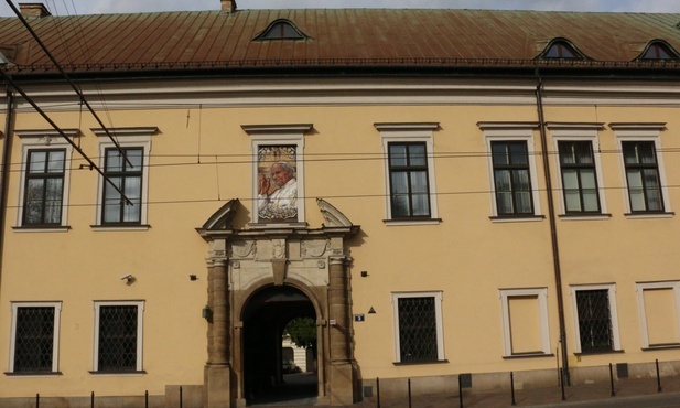 Archidiecezja krakowska ws. oskarżeń dotyczących bp. Jana Szkodonia