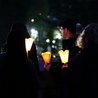 Lourdes: wznowiono modlitwę nieustanną w grocie objawień