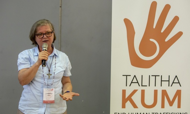 Siostra Bottani: proceder handlu ludźmi wciąż kwitnie