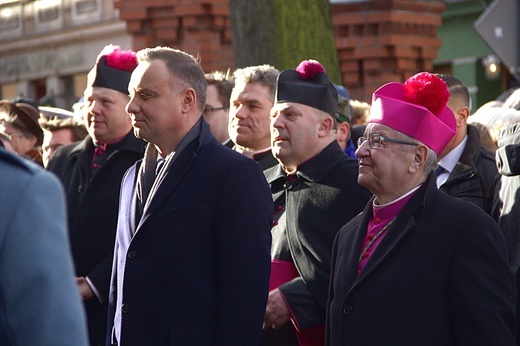 Prezydent RP odsłonił pamiątkowe tablice w Pucku cz. 1