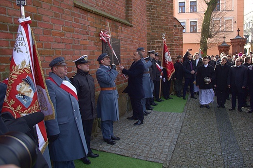 Prezydent RP odsłonił pamiątkowe tablice w Pucku cz. 1