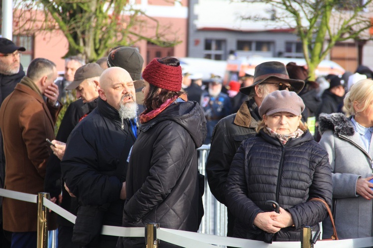 Prezydent RP odsłonił pamiątkowe tablice w Pucku cz. 2