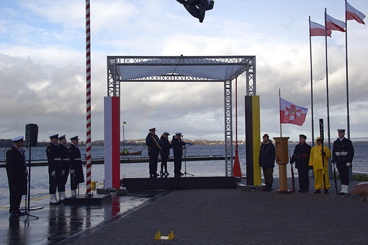 Prezydent Andrzej Duda w puckim porcie