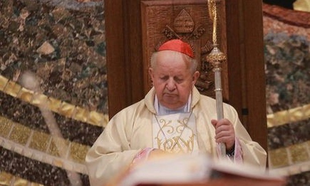 Kard. Dziwisz: Oczekujemy, że zarzuty wobec bp. Szkodonia zostaną szybko wyjaśnione