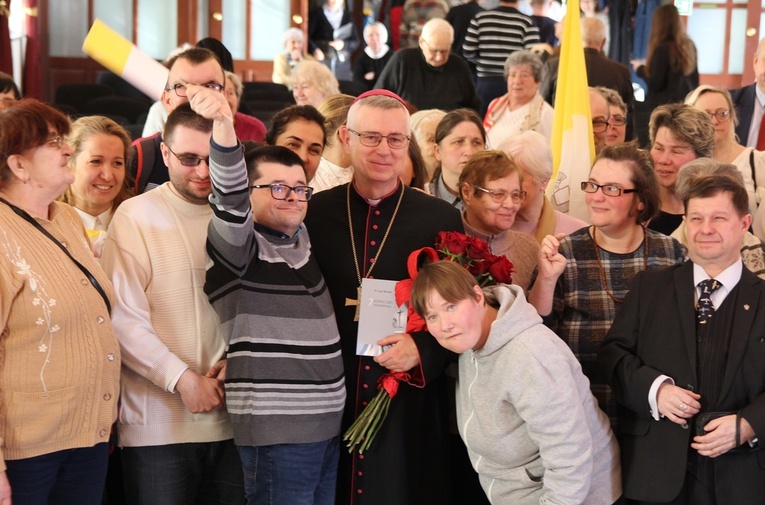 Dzień Chorego i 14. rocznica sakry biskupa Andrzeja Siemieniewskiego