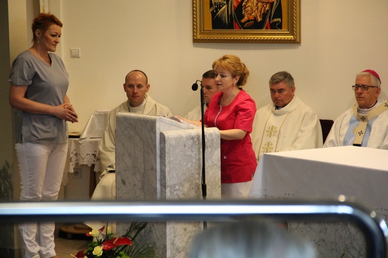 Rybnik - abp Skworc w szpitalu w Światowy Dzień Chorego