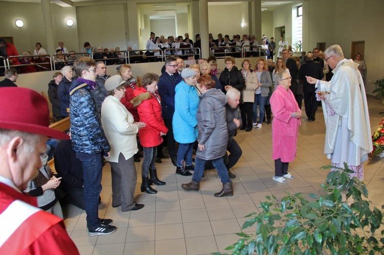 Rybnik - abp Skworc w szpitalu w Światowy Dzień Chorego