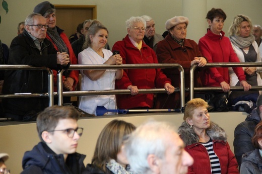 Rybnik - abp Skworc w szpitalu w Światowy Dzień Chorego