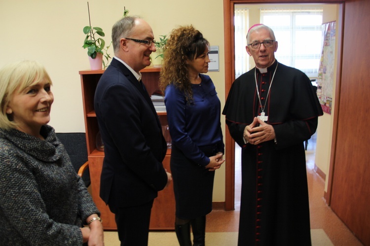 Rybnik - abp Skworc w szpitalu w Światowy Dzień Chorego