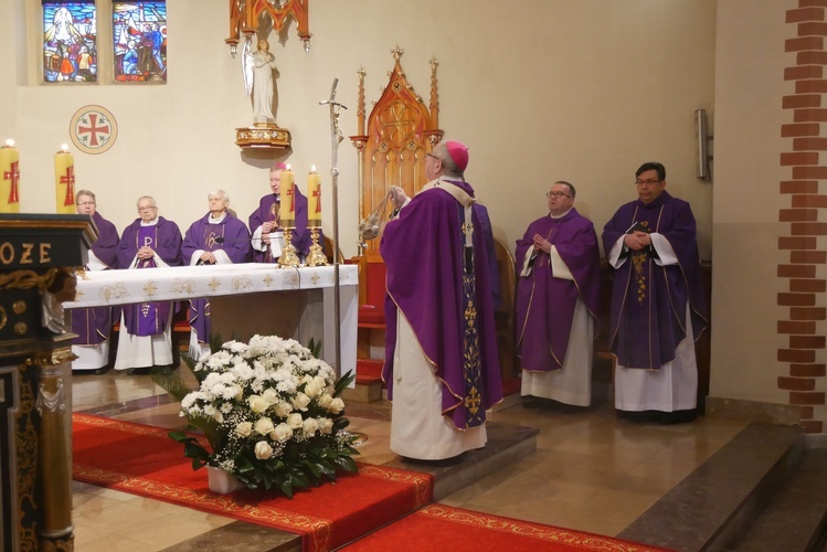 Pogrzeb śp. ks. kan. Franciszka Lisińskiego