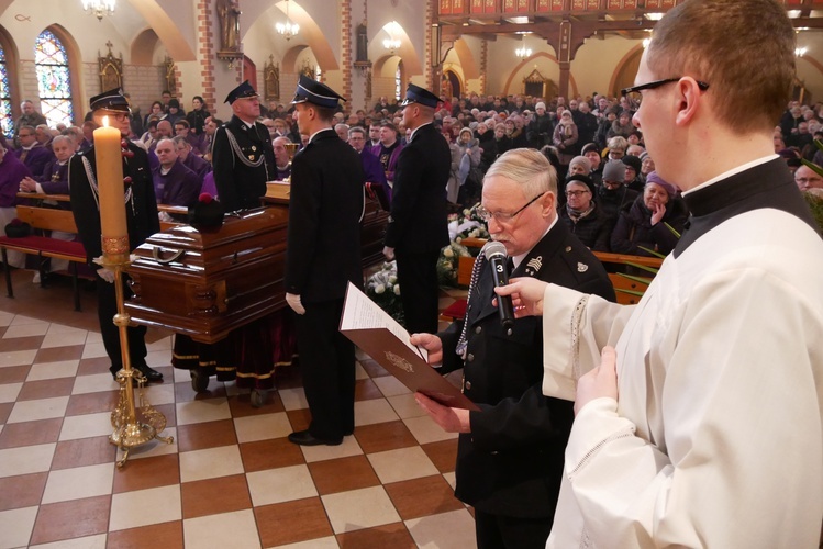 Pogrzeb śp. ks. kan. Franciszka Lisińskiego
