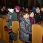 Adoracja w opoczyńskiej parafii Podwyższenia Krzyża  Świętego