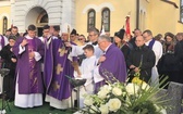 Ostatnie pożegnanie śp. ks. Marka Kuliga w Simoradzu