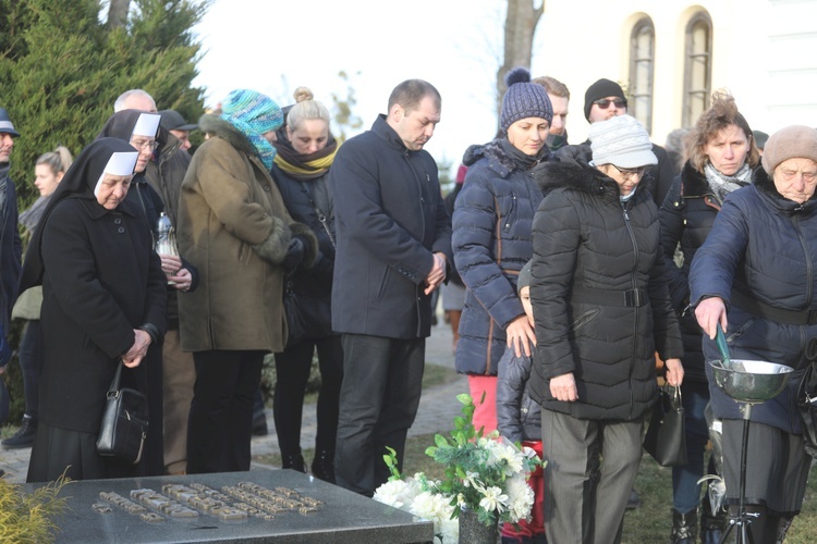 Ostatnie pożegnanie śp. ks. Marka Kuliga w Simoradzu