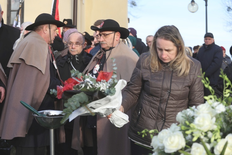 Ostatnie pożegnanie śp. ks. Marka Kuliga w Simoradzu