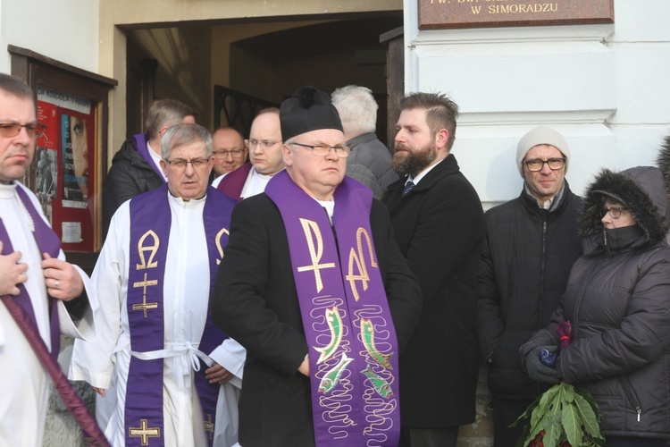 Ostatnie pożegnanie śp. ks. Marka Kuliga w Simoradzu