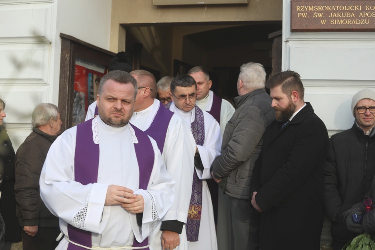 Ostatnie pożegnanie śp. ks. Marka Kuliga w Simoradzu