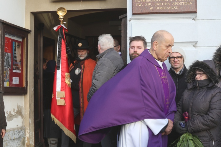 Ostatnie pożegnanie śp. ks. Marka Kuliga w Simoradzu