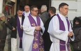 Ostatnie pożegnanie śp. ks. Marka Kuliga w Simoradzu