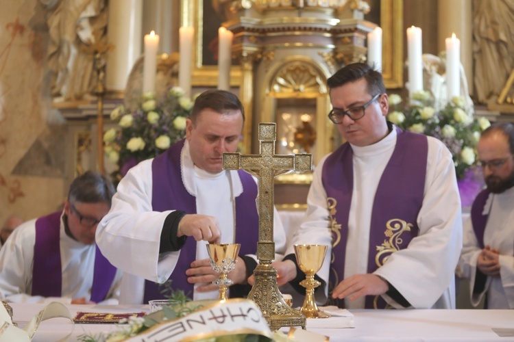 Ostatnie pożegnanie śp. ks. Marka Kuliga w Simoradzu