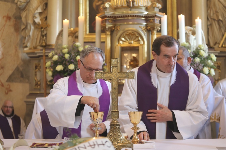 Ostatnie pożegnanie śp. ks. Marka Kuliga w Simoradzu