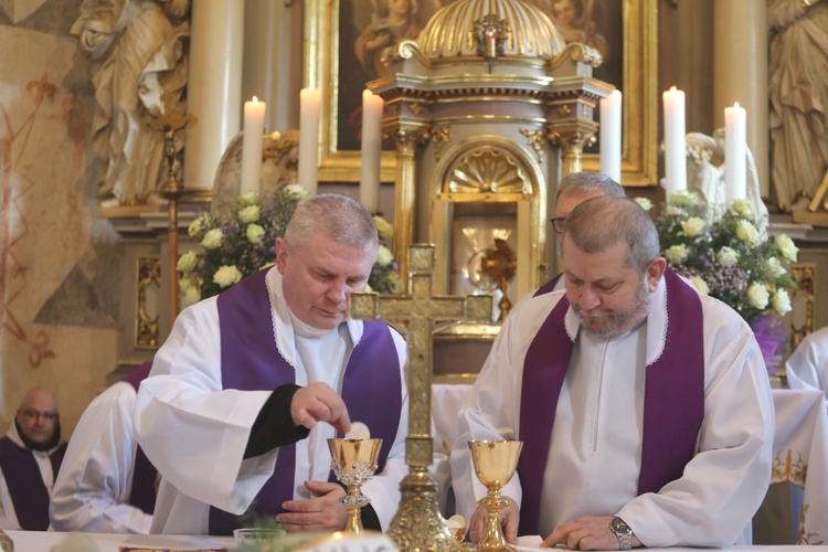 Ostatnie pożegnanie śp. ks. Marka Kuliga w Simoradzu