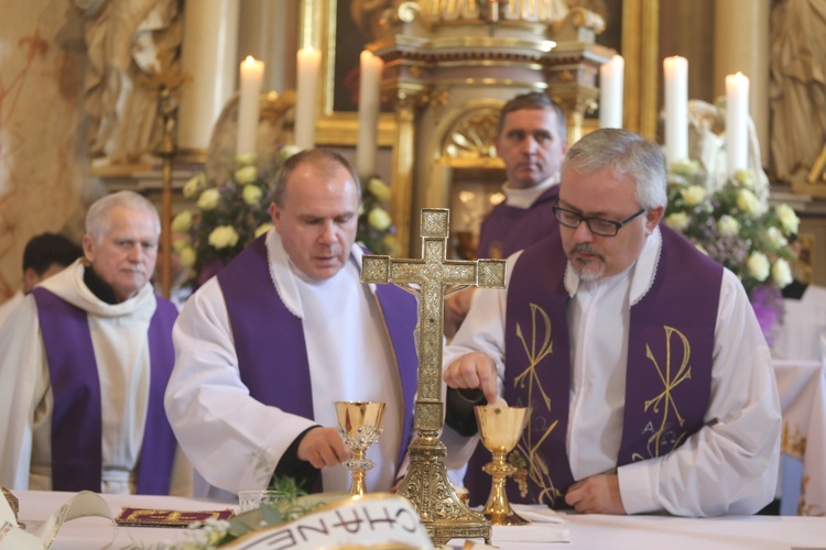 Ostatnie pożegnanie śp. ks. Marka Kuliga w Simoradzu