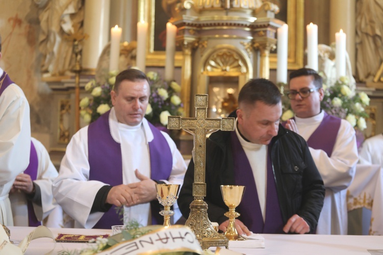 Ostatnie pożegnanie śp. ks. Marka Kuliga w Simoradzu