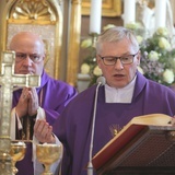 Ostatnie pożegnanie śp. ks. Marka Kuliga w Simoradzu
