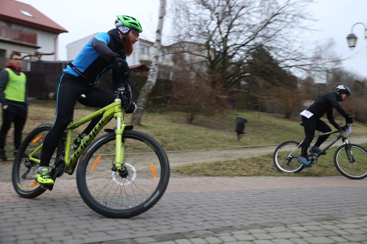 Zmagania triathlonistów 