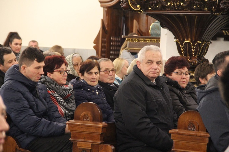 Okulice. Wprowadzenie relikwii bł. Edmunda Bojanowskiego