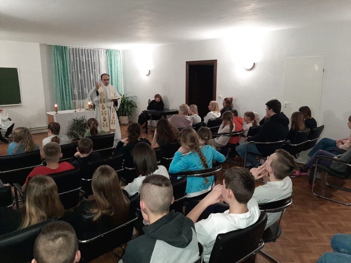 Zimowisko w Karpaczu dla dzieci i młodzieży z Nowej Rudy Słupca