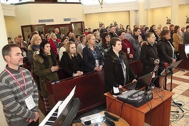 Na trzecią część dwuletniego cyklu przybyło do CEF prawie 100 osób z diecezji  i spoza niej.